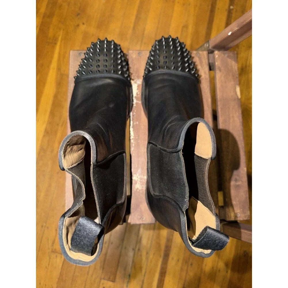 Authentic CHRISTIAN LOUBOUTIN Melon Spikes leather Chelsea boots, EU 45, US 12